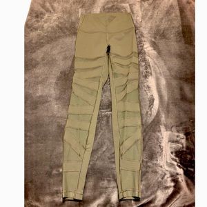 Size 6 Lululemon full length leggings